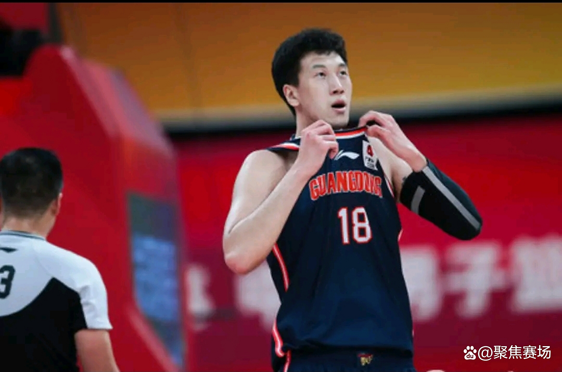 赛地聚焦——CBA常规赛转会期热度飙升，莱比锡造点机会，态度坚定，身体对抗强度拉满的简单介绍