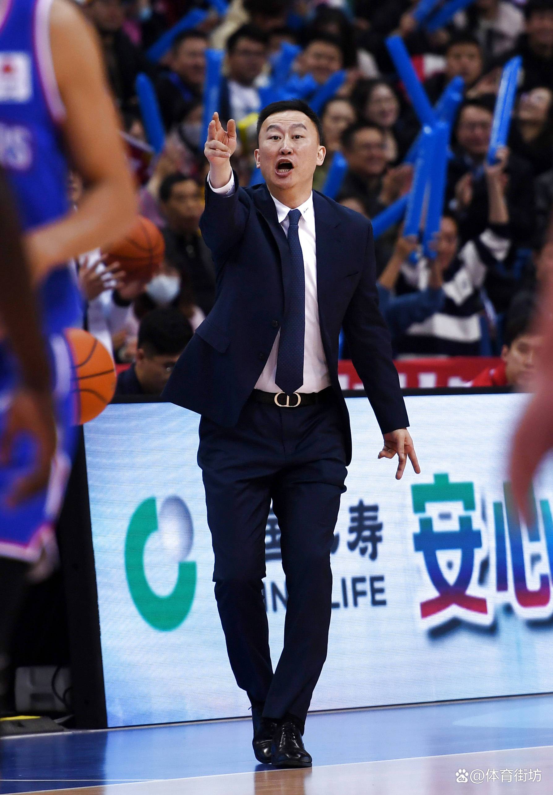 山东男篮不开空调