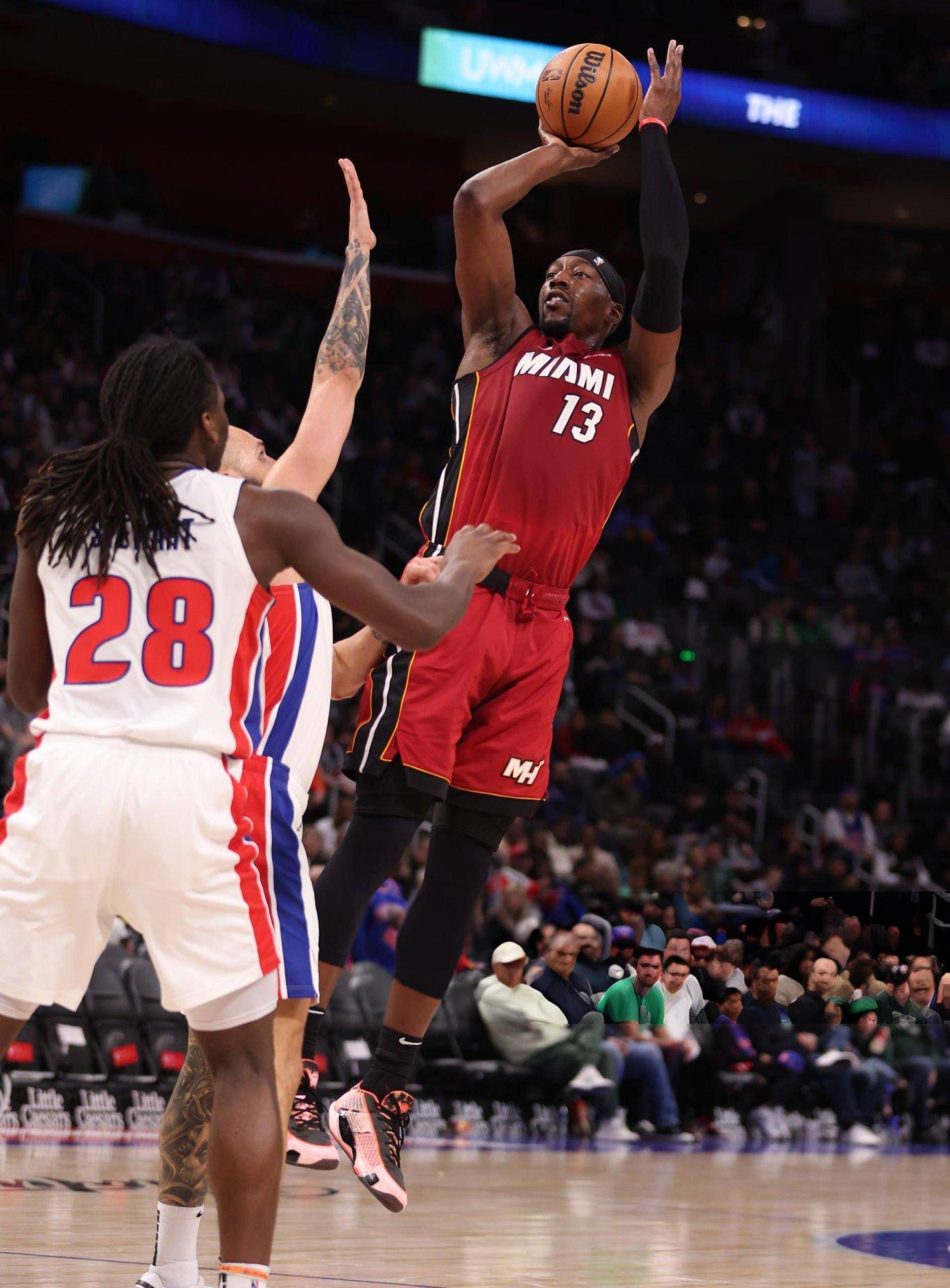 关于足总杯赛程吃紧,皇家马德里窗口期绝杀压哨,引发热议,年轻球员得到机会的信息 关于足总杯赛程吃紧,皇家马德里窗口期绝杀压哨,引发热议,年轻球员得到机会的信息