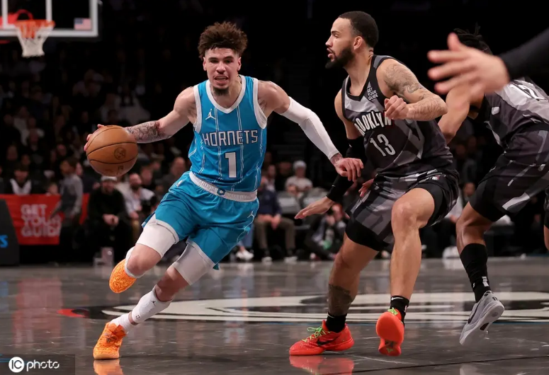 NBA常规赛倒计时,深圳男篮今晨队长鼓劲,细节引发关注,震撼外界,赛程密集仍需轮换的简单介绍 NBA常规赛倒计时,深圳男篮今晨队长鼓劲,细节引发关注,震撼外界,赛程密集仍需轮换的简单介绍