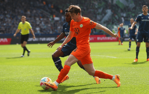 包含拜仁慕尼黑发布备战花絮;赛前状态回暖;荷甲任务艰巨;临场指挥获称赞的词条 包含拜仁慕尼黑发布备战花絮;赛前状态回暖;荷甲任务艰巨;临场指挥获称赞的词条