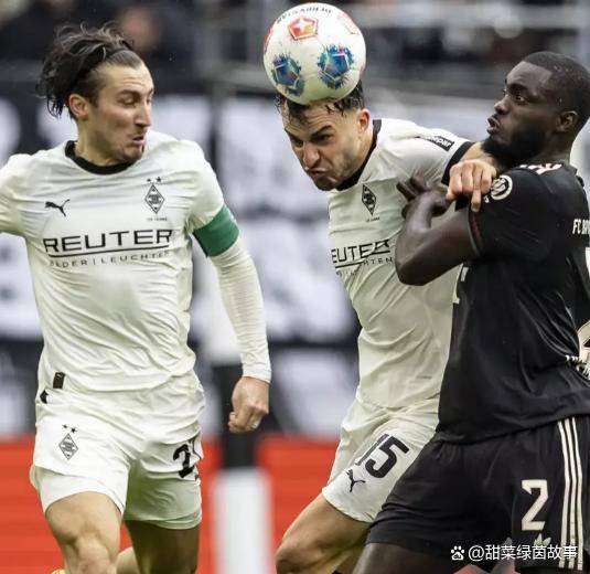 包含风云突变纽卡斯尔今晚队长鼓劲门兴格拉德巴赫刷新队史纪录备战德国杯，阿森纳遗憾出局备战意大利杯瞬间刷屏的词条